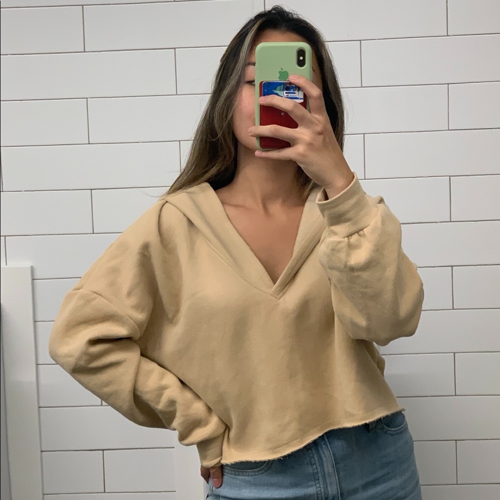 NEW!!! UO MILLIE DEEP-V HOODIE SWEATSHIRT